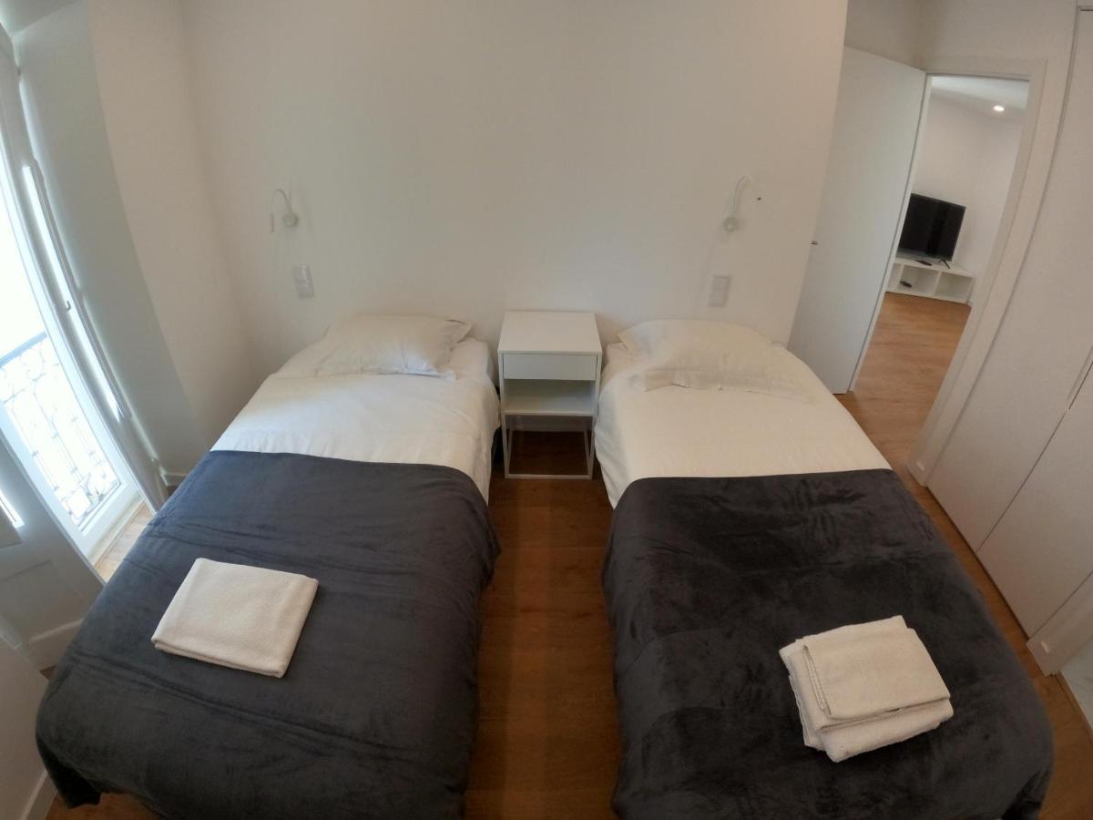 Lisbon, Renovated T2 Apartment Near Rossio Luaran gambar