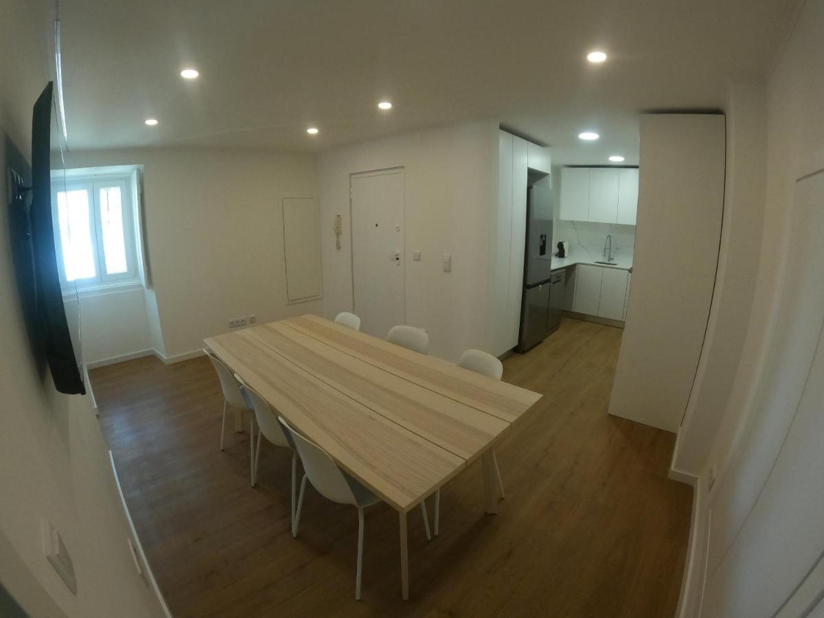 Lisbon, Renovated T2 Apartment Near Rossio Luaran gambar