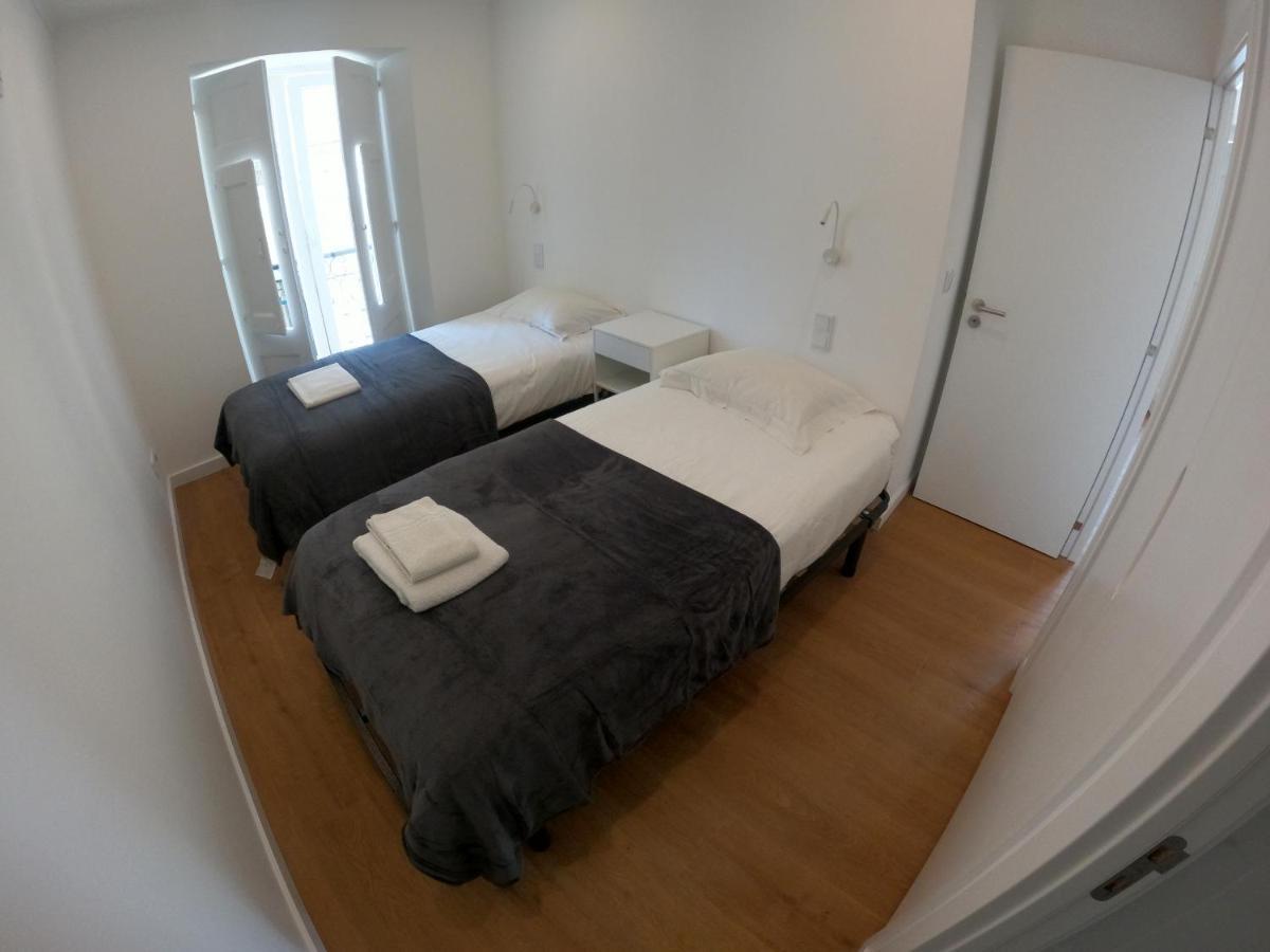 Lisbon, Renovated T2 Apartment Near Rossio Luaran gambar