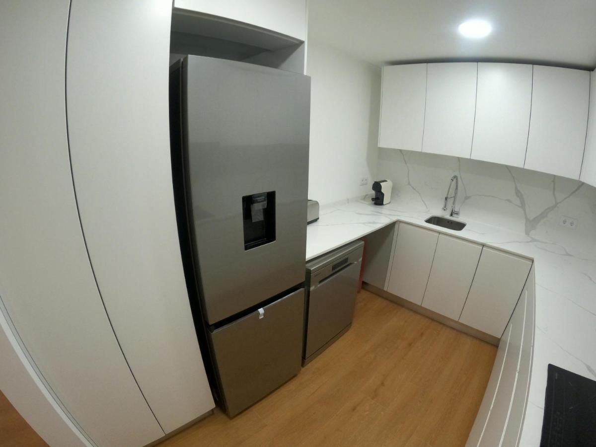 Lisbon, Renovated T2 Apartment Near Rossio Luaran gambar